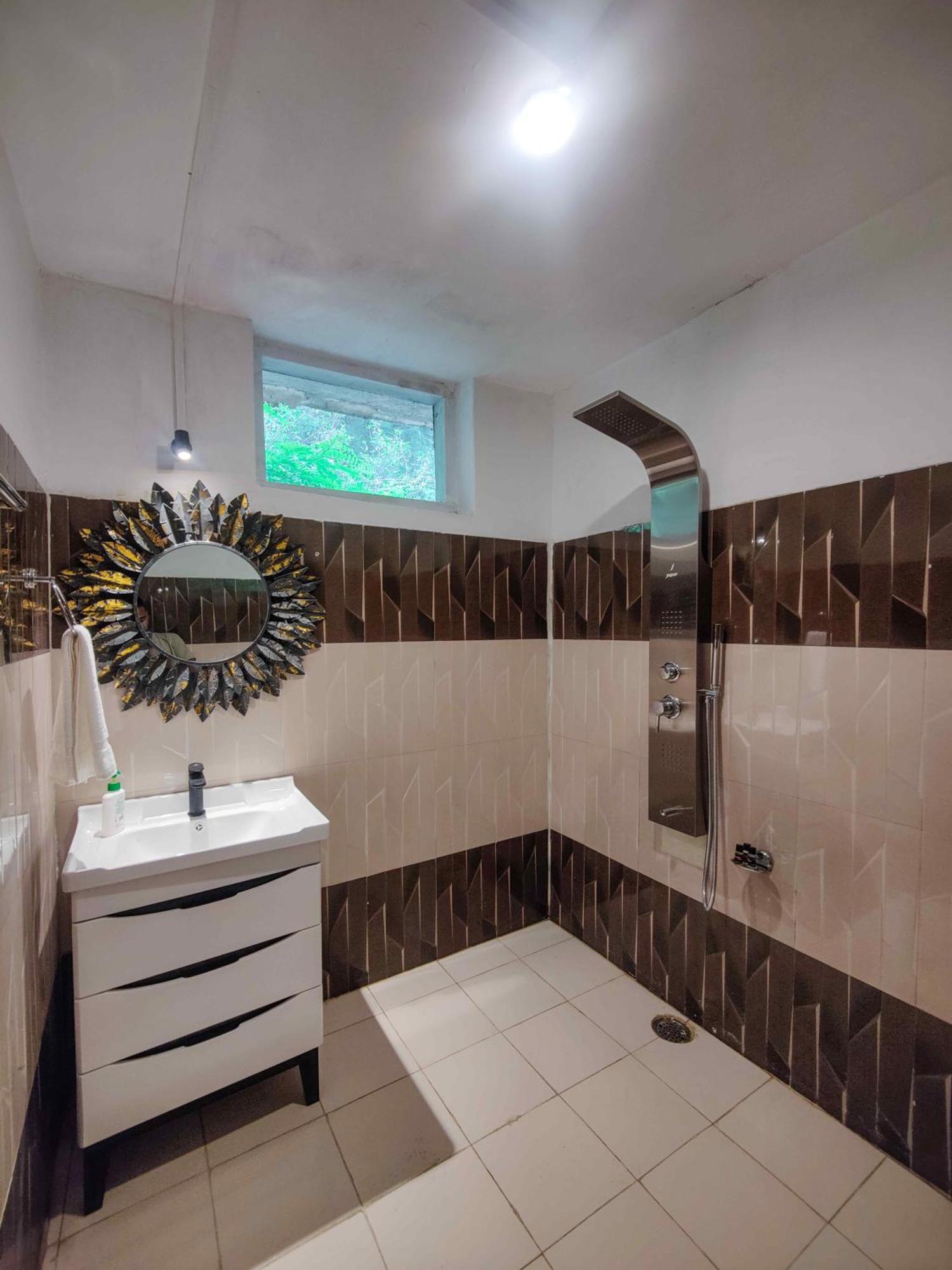 Whoopers Boutique Resort Jibhi Luaran gambar
